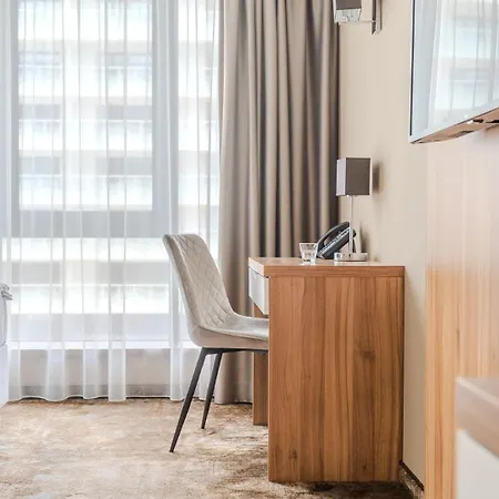 Baltic Plaza Medi Hotell 4*